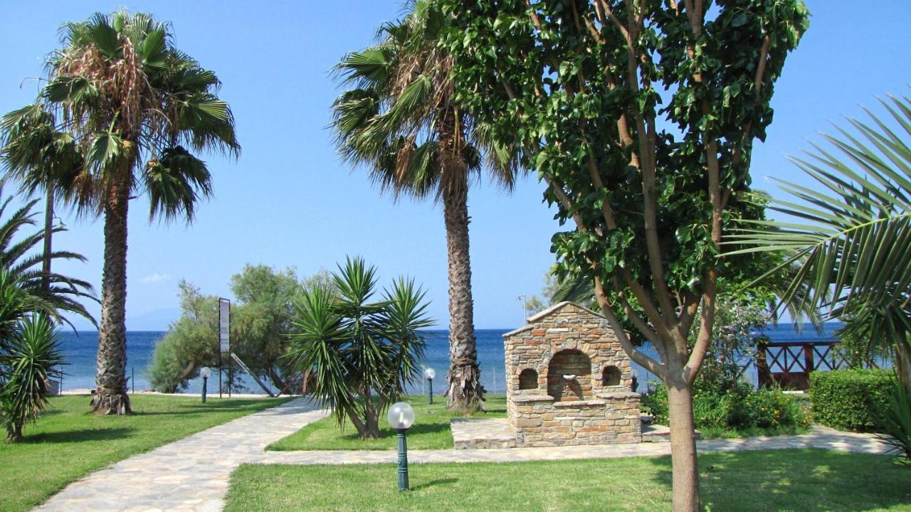 Razi Beach Lefókasztro Kültér fotó