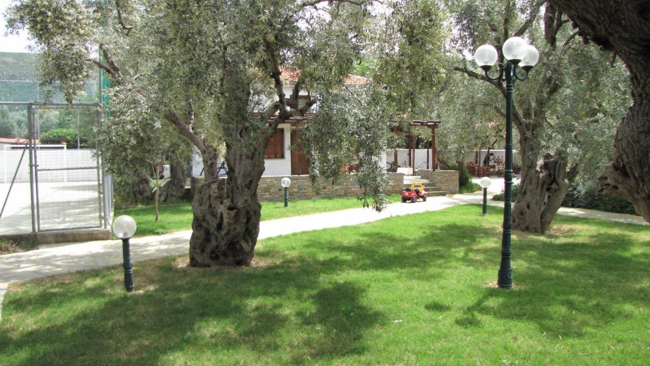Razi Beach Lefókasztro Kültér fotó