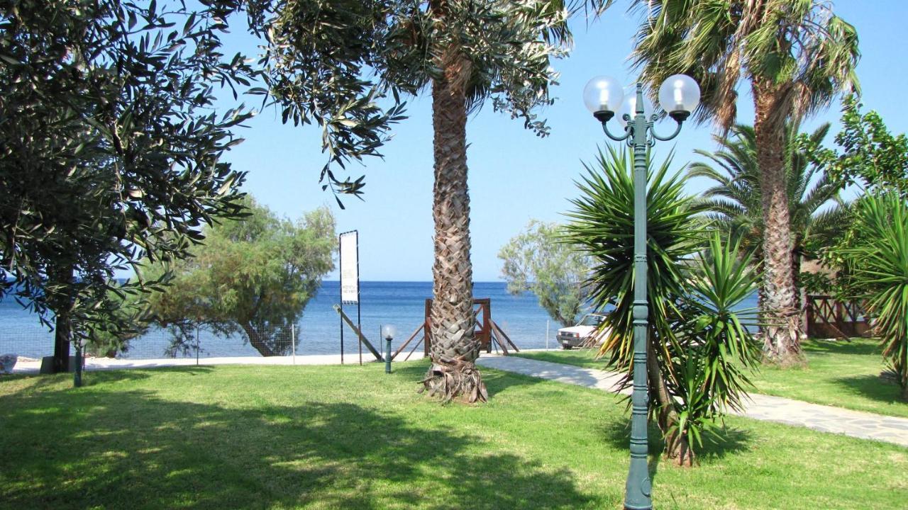 Razi Beach Lefókasztro Kültér fotó