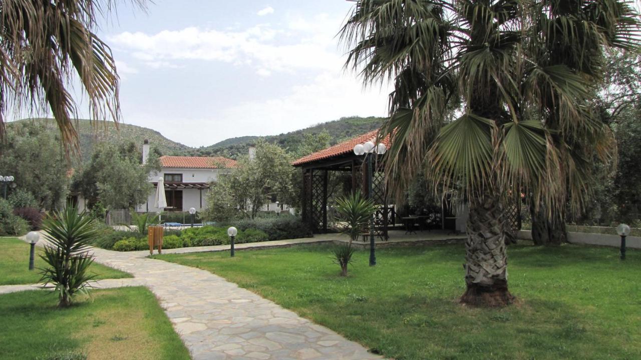 Razi Beach Lefókasztro Kültér fotó